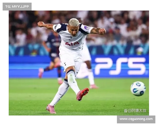 如何解读巴黎圣日耳曼在欧冠赛场上的起伏表现与挑战